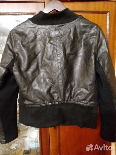 Кожаная куртка armani