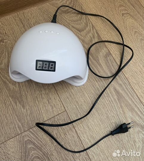 Маникюрный набор с лампой