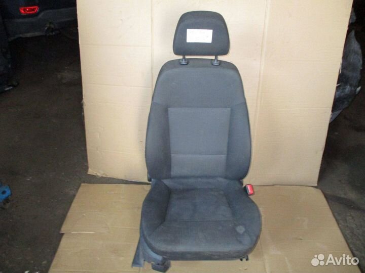 Сиденье переднее правое Opel Vectra C