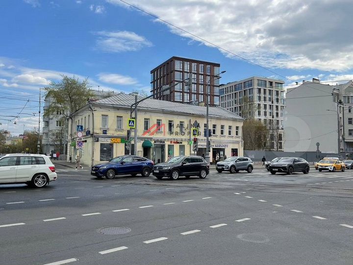 Продам торговое помещение, 550 м²