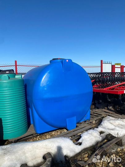 Пластиковая ёмкость Н 5000 л горизонтальная синяя