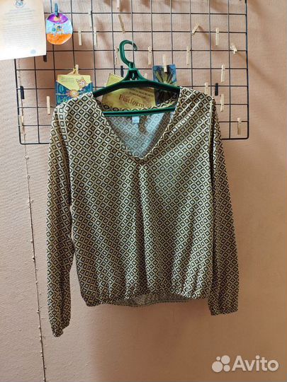 Одежда женская кофты пиджак рубашка 48 50