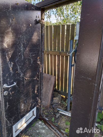 Металлическая дверь бу