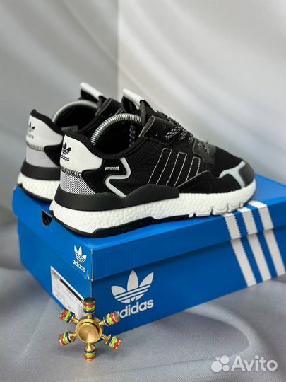 Кроссовки adidas jogger