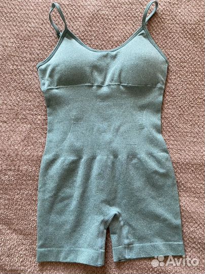 Комбинезон женский