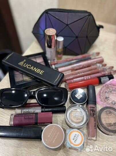 Набор косметики пакетом