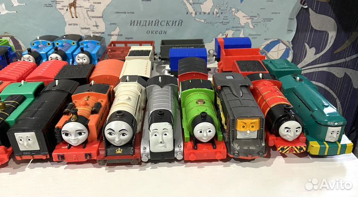Паровозы Thomas&friends с мотором в ассортименте