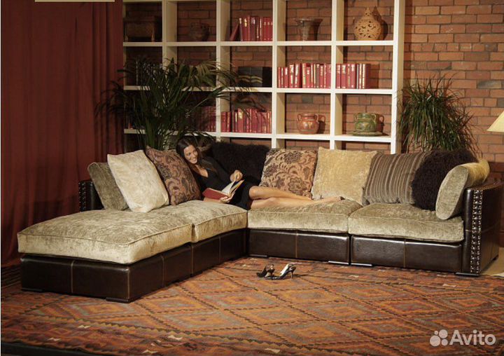 Угловой диван «Инфинити» компании Fabian Smith