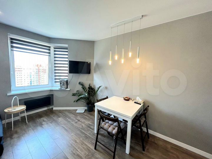 2-к. квартира, 56,4 м², 17/17 эт.