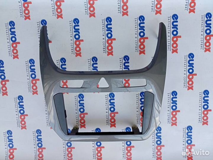 Рамка магнитолы Chevrolet Cobalt 2011-2015