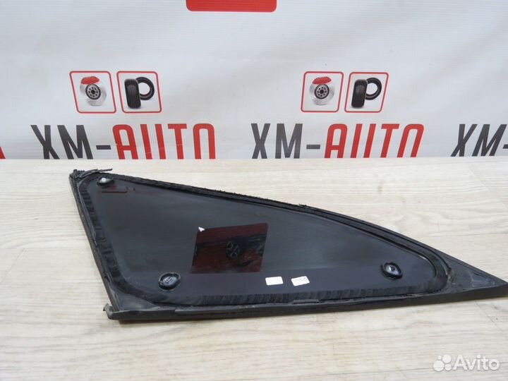 Форточка задняя левая Audi Q3