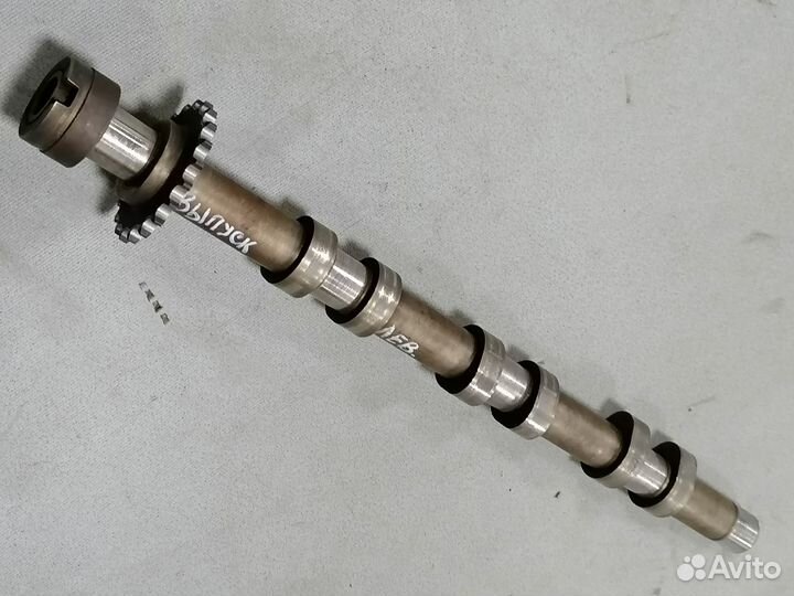 Распредвал выпускной левый Chrysler Concorde 1999