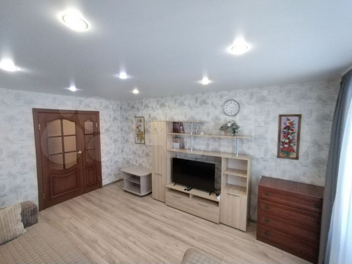 2-к. квартира, 52 м², 2/5 эт.