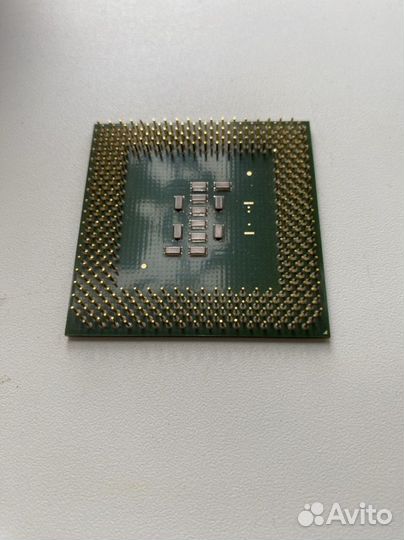 Компьютерный процессор Intel Pentium III 800MHz