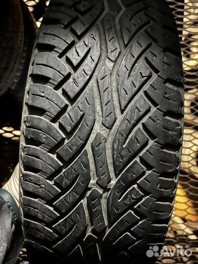 Continental ContiCrossContact AT 215/65 R16