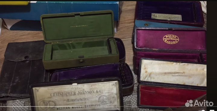 Антикварные футляры для опасных бритв