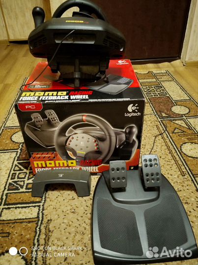 Руль logitech momo racing