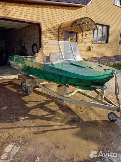 Моторная лодка обь 3
