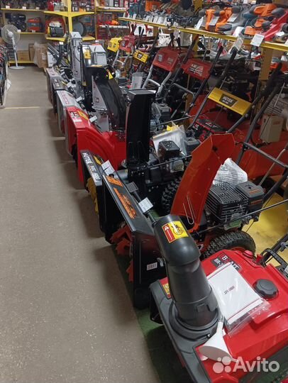 Снегоуборщик бензиновый BR-7856W для низких t