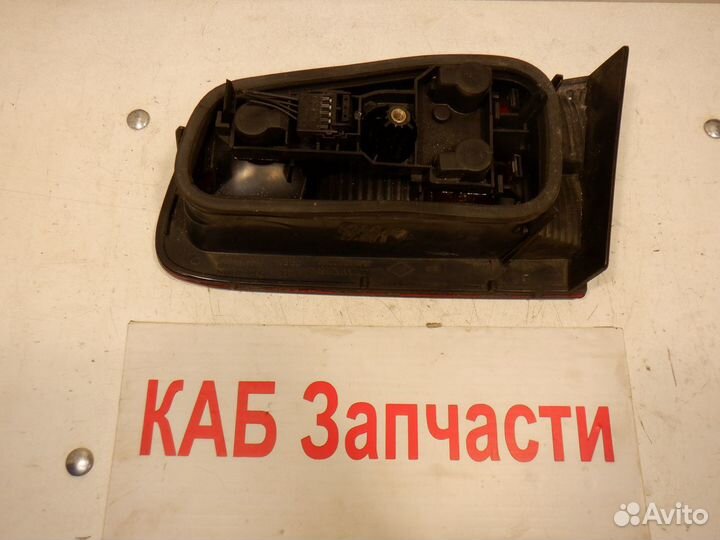 Фонарь задний левый внутренний Renault Laguna 2