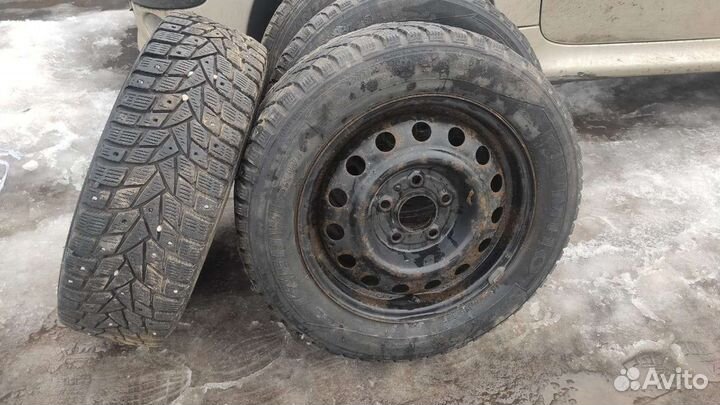 Dunlop SP Winter Ice02 195/60 R15