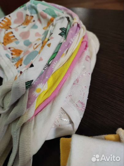 Чепчики и носочки