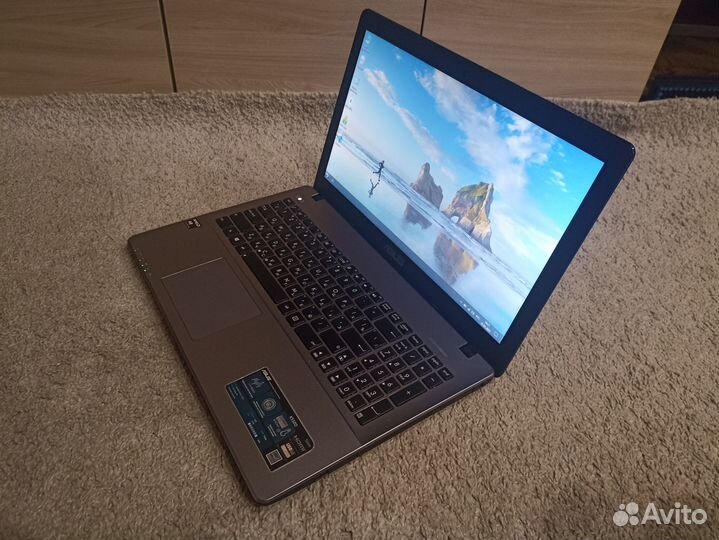 Игровой Asus K550D 4ядра,SSD,2 видяхи,АКБ новая