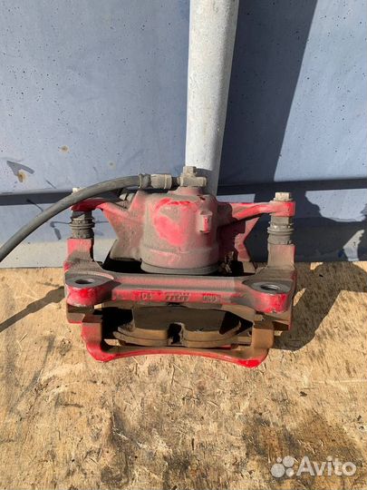 Суппорт тормозной передний левый Volkswagen Golf 7