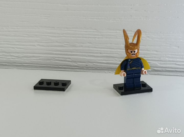 Лего фигурка Локи