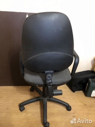 Компьютерное кресло