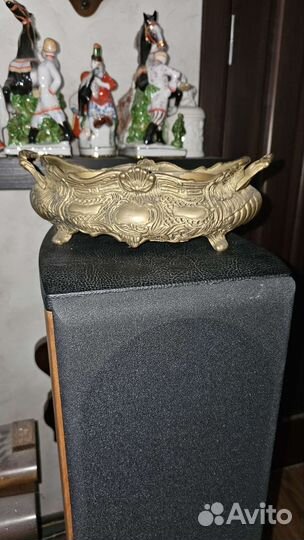 Жардиньерка, кашпо, бронза,бронзовое кашпо