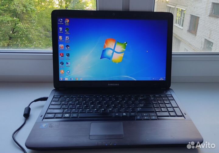 Ноутбук samsung на запчасти