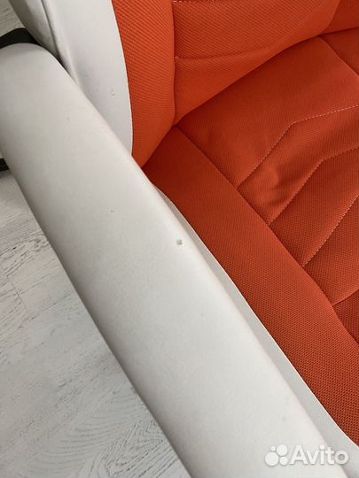 Компьютерное кресло игровое