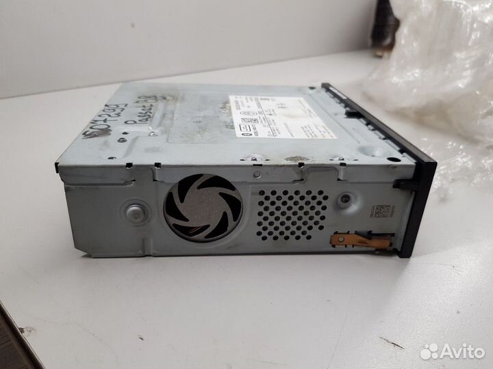 Магнитола (Volkswagen Passat)