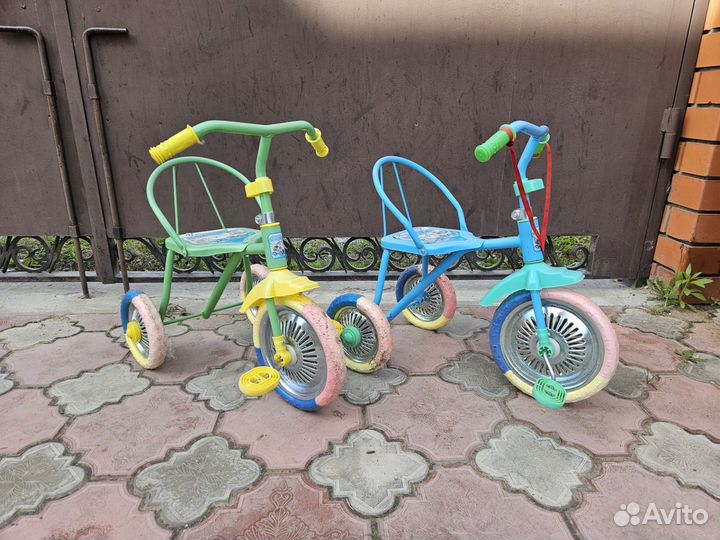 Машинка каталка толокар велосипед