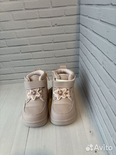 Ботинки демисезонные для девочки 22,23,24,25,26
