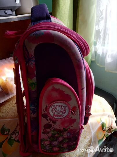 Портфель школьный для девочки