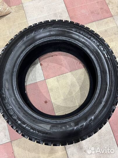 Hankook Winter I'Cept IZ2 205/60 R16 и 205/60 R16 92T