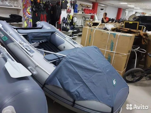 Лодка пвх Gladiator E380 PRO темно-серый