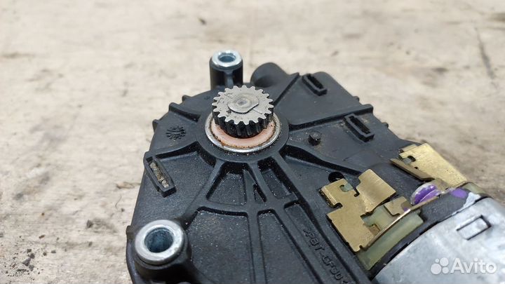 Моторчик люка Kia Optima 3 TF