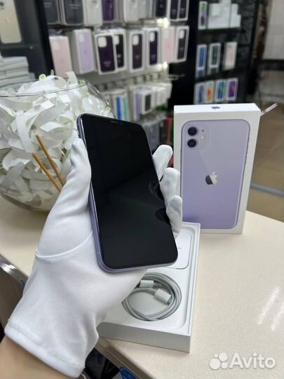 iPhone 11, 64 ГБ