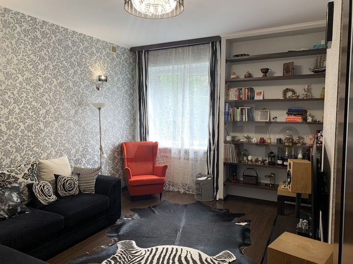 3-к. квартира, 65 м², 1/4 эт.