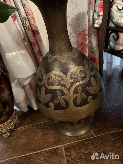 Кувшин гогон