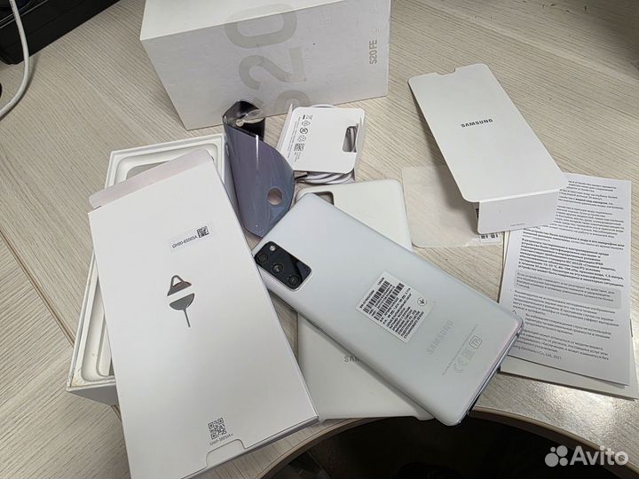 Samsung Galaxy S20 FE, 6/128 ГБ