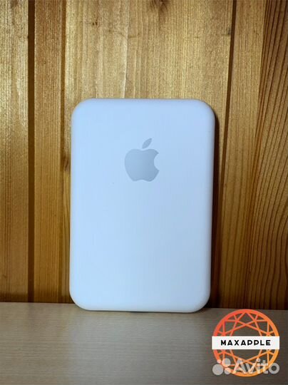 Внешний аккумулятор Battery Pack 5000 мА/ч белый