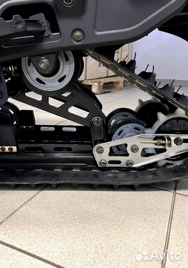 Снегоход четырехтактный для охоты