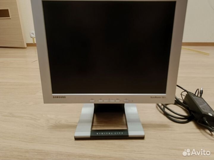 Монитор Samsung 15дюймов