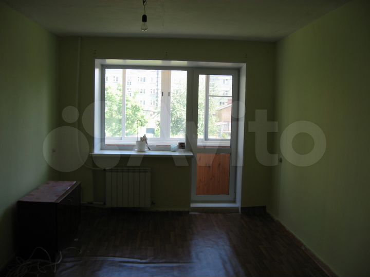 Комната 18 м² в 4-к., 2/5 эт.