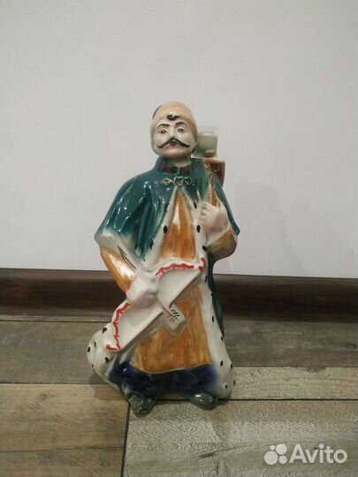 Штоф-статуэтка Казак