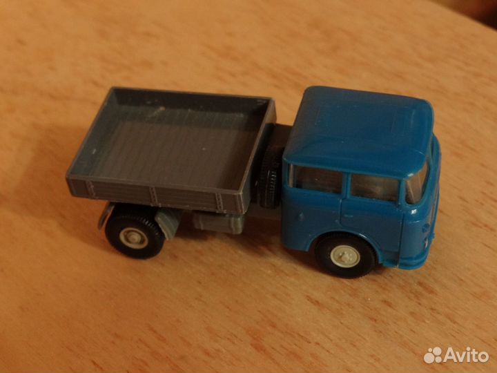 Модели машины, грузовики к макету 1:87, гдр и др